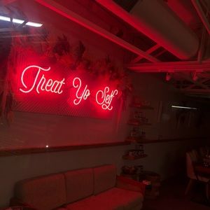 Meet your Posher, Karleigh